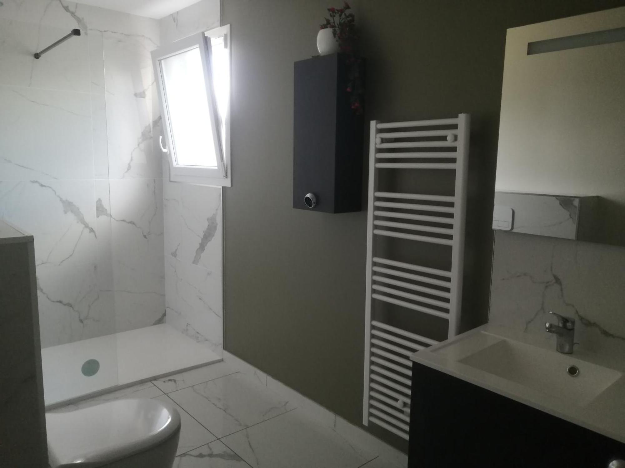 Chambre Privee Dans Une Maison Familiale Charmes  Ngoại thất bức ảnh